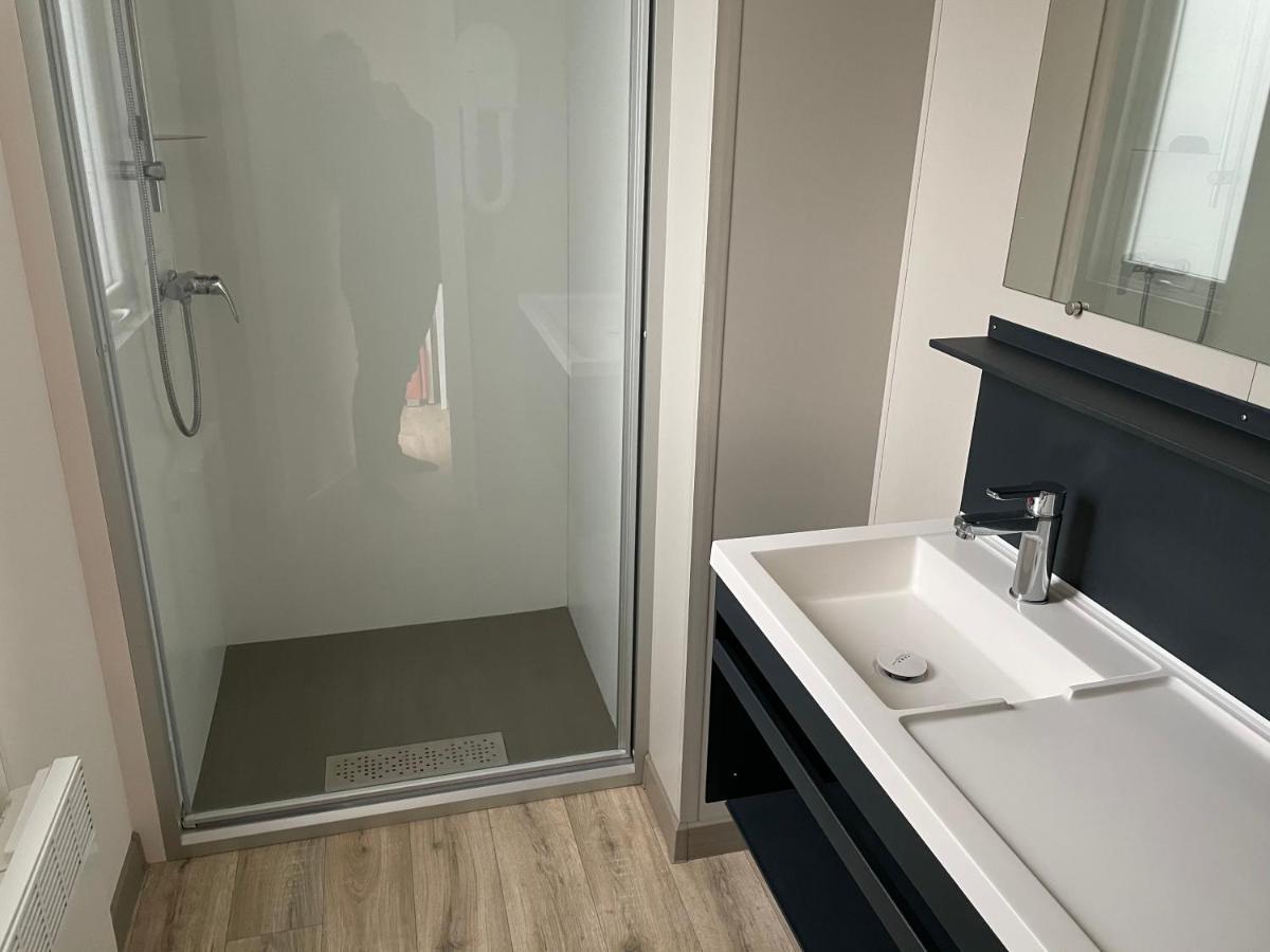 Mobilhome Tout Confort R10 Domaine De Lanniron 坎佩尔 外观 照片