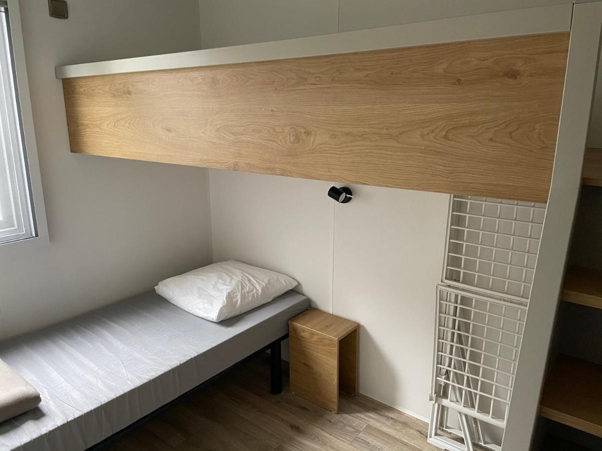 Mobilhome Tout Confort R10 Domaine De Lanniron 坎佩尔 外观 照片